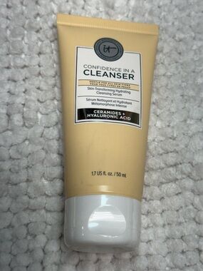 IT Cosmetics Confidence In A Cleanser Hydrating Cleansing Serum 1.7 oz New